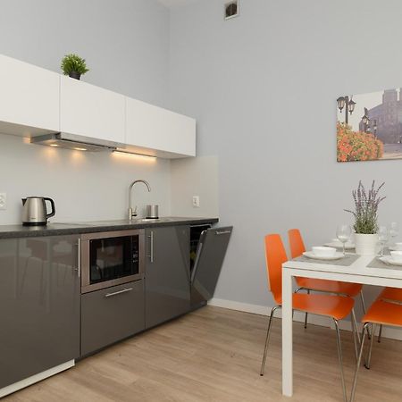 Central Planty Park Apartment Lobzowska By Noclegi Renters Kraków Exteriör bild